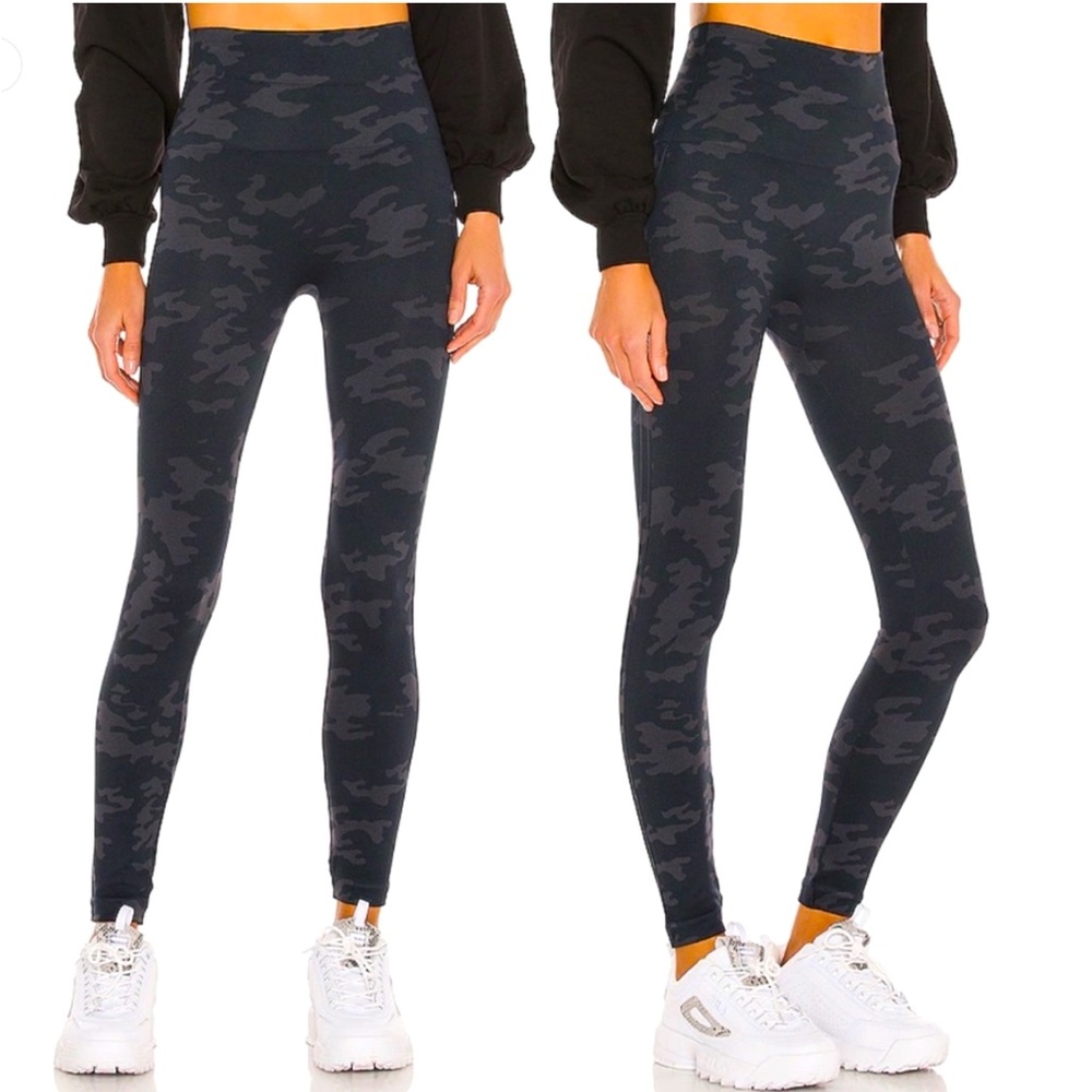 SPANX black camo compression leggings sz M/6